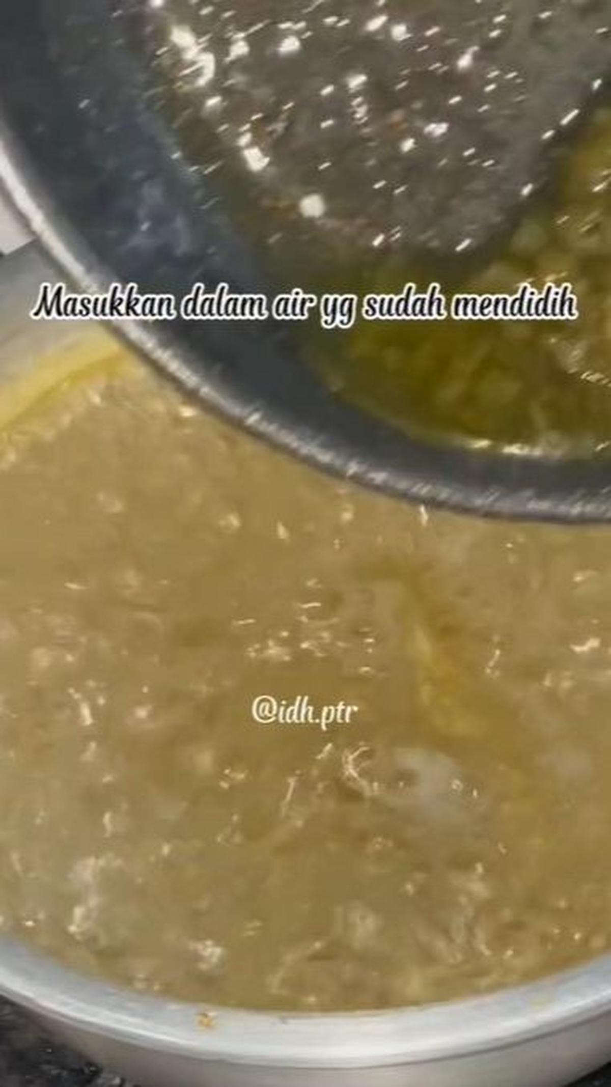Rebus Tumisan dan Tambahkan Bumbu