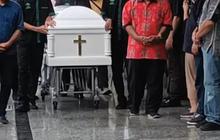 Penghormatan Terakhir Rakyat Papua untuk Lukas Enembe, Arak Peti Jenazah Sejauh 2,5 KM ke Persemayaman