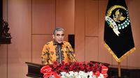 Ketua MPR RI H. Ahmad Muzani saat membuka Seminar Konstitusi dengan tema “Dialektika Konstitusi: Refleksi UUD NRI Tahun 1945 Menjelang 25 Tahun Reformasi Konstitusi” di Gedung Nusantara V, Komplek Parlemen Senayan, Jakarta, Kamis (21/8/2025). (Sumber: MPR RI)