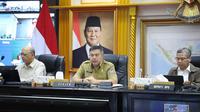 Sekretaris Jenderal (Sekjen) Kementerian Dalam Negeri (Kemendagri), Tomsi Tohir, saat memimpin Rapat Koordinasi (Rakor) Pengendalian Inflasi Daerah. Foto: Puspen Kemendagri