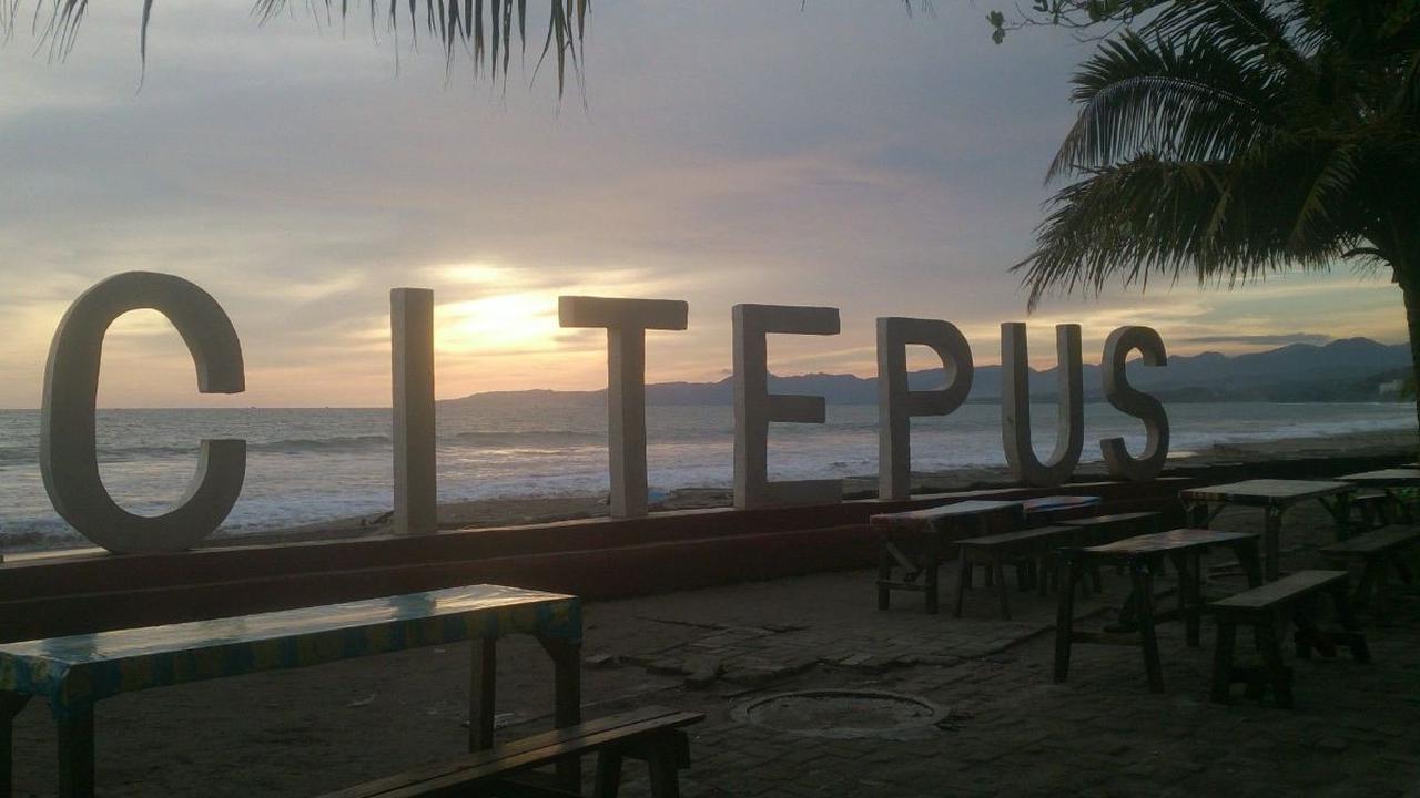 <b>Pantai Citepus</b>