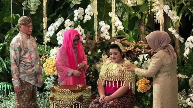 Siraman Sekar Rukmana (Hak Cipta: instagram.com/robbyray_yohannesbridal)