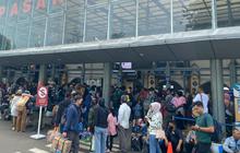 Potret Terkini Arus Mudik di Stasiun Pasar Senen dan Terminal Kampung Rambutan