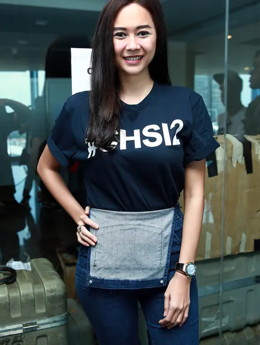 Apalagi sebagai publik figure, penyanyi cantik ini tidak mau menunjukkan kesediahannya kepada para fans-nya. (Deki Prayoga/Bintang.com)