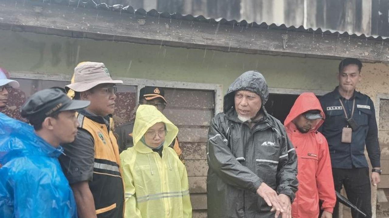 Pengerukan Sungai Sumbar Mendesak, Gubernur Mahyeldi Instruksikan Pencegahan Banjir Berulang
