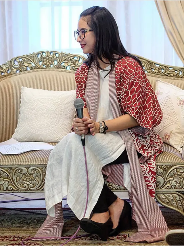 [Bintang] Novita Angie