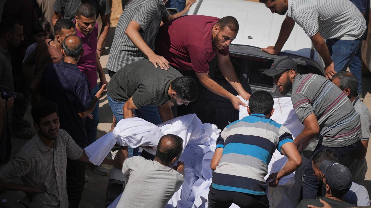 FOTO: Serangan Israel Terus Hantam Permukiman dan Tenda Pengungsi di Gaza, 12 Warga Palestina Tewas