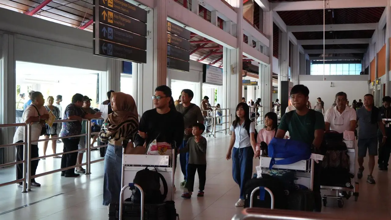 Bandara yang dikelola oleh PT Angkasa Pura Indonesia (InJourney Airports) melayani 8,23 juta penumpang pesawat pada Nataru. (Dok InJourney Airports)