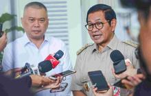 VIDEO: Pesan Gubernur Pramono ke Siswa Penerima KJP Plus "Bisa Sarja Kayak Bang Doel"
