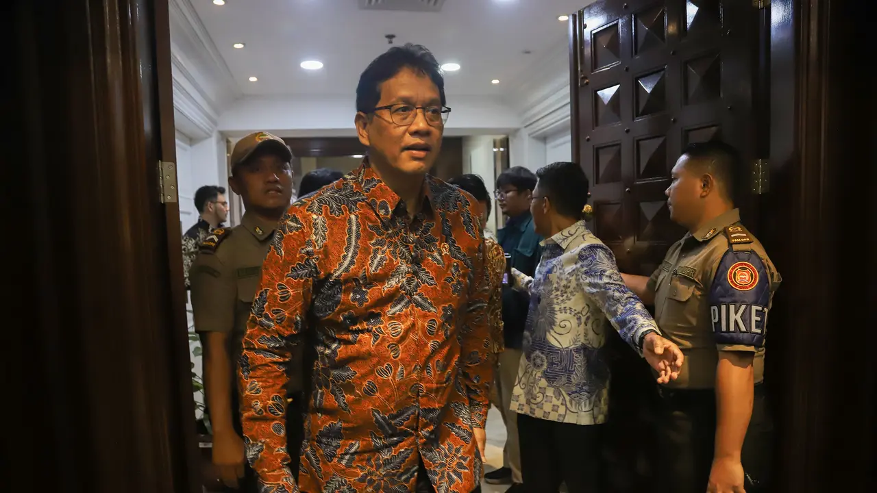 Menteri Keuangan Purbaya Yudhi Sadewa Hadiri Rapat Kerja Perdana dengan Komisi XI DPR RI