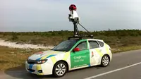 Ternyata ada banyak penampakan foto memalukan yang tertangkap kamera Google Street View.
