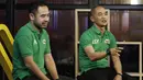 Mantan pemain Timnas Indonesia, Kurniawan Dwi Yulianto dan Ponaryo Astaman saat mengunjungi kantor Bola.com di Jakarta, Kamis (28/2). Kunjungan tersebut dalam rangka sosialisasi acara MILO Football Championship 2019. (Bola.com/M Iqbal Ichsan)