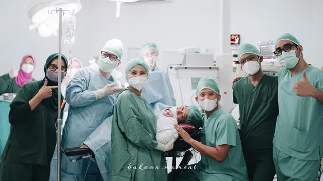 Melahirkan Anak Pertama, Ini Potret Perjalanan Kehamilan Dita Fakhrana