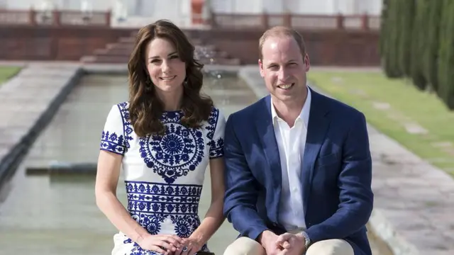 Inilah Alasan Kate Middleton Selalu Duduk dengan Cara yang Sama