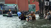 Banjir Rob Masih Rendam 6 RT dan 2 Ruas Jalan di Jakarta Utara, Ketinggian Capai 90 Cm