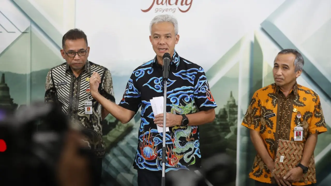 Gubernur Jawa Tengah menjelaskan dampak virus Corona, termasuk UN di Jawa Tengah. (Foto: LIputan6.com/Felek Wahyu)