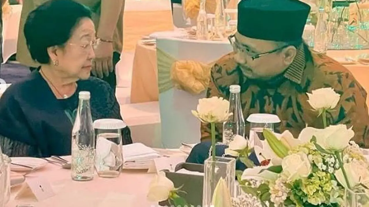 Menteri Agama (Menag) Yaqut Cholil Qoumas alias Gus Yaqut mengunggah foto kebersamaannya dengan sejumlah tokoh penting saat menghadiri Hari Nasional Arab Saudi ke-93 di Jakarta, Senin (25/9/2023).