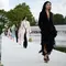 Dior Summer 2027 Hadirkan Busana Ringan dengan Permainan Transparansi dan Siluet Romantis
