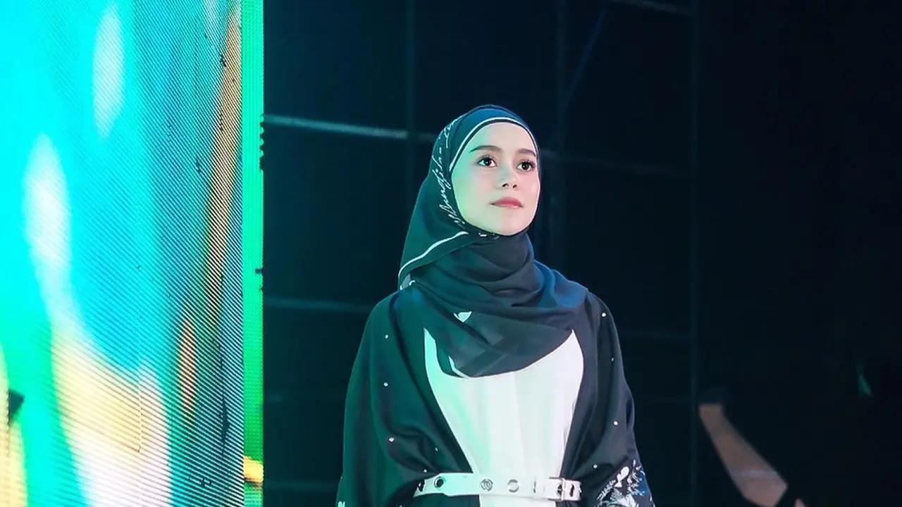 Inspirasi Makeup Idul Fitri dari Lesti Kejora