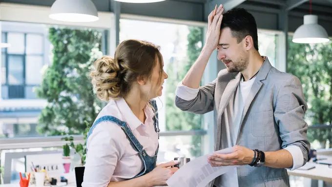 Ilustrasi Karyawan dan Bos