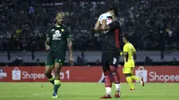 Persebaya Surabaya memilik empat pemain asing yang diharapkan mampu membawa skuat Bajul ijo tampil lebih kompetitif dalam mengarungi laga Shopee Liga 1 2020. Berikut empat pemain asing milik Persebaya di awal kompetisi musim 2020. (Kolase foto Bola.com)