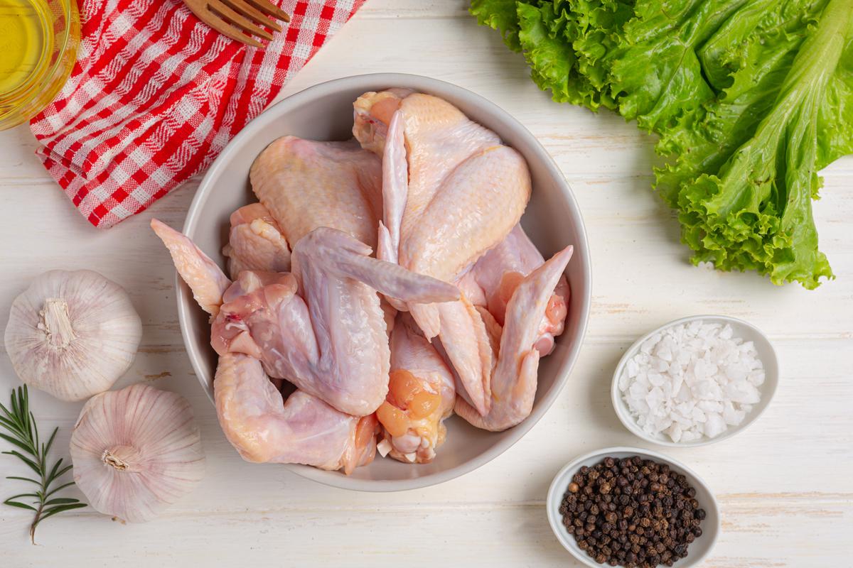 Ilustrasi daging, sayap ayam