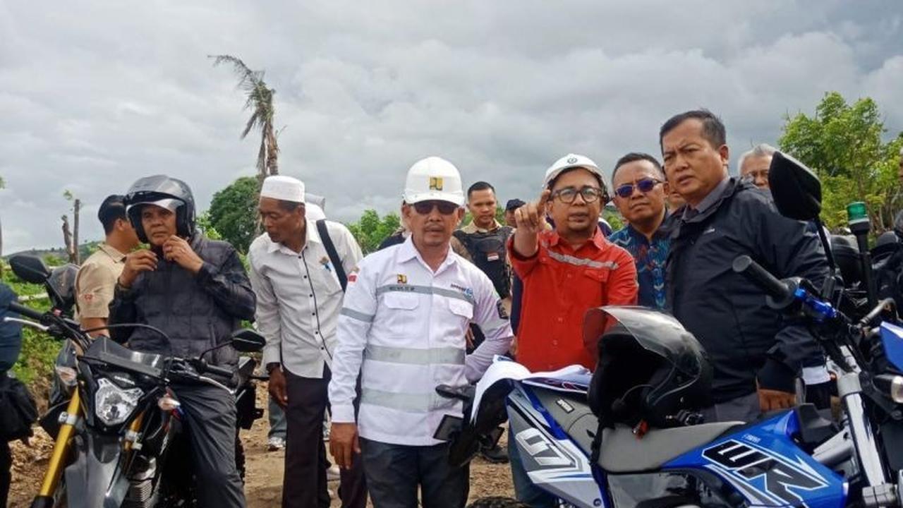 Gubernur NTB Pastikan Perbaikan Jalan Sumbawa, Fokus Infrastruktur Vital dan Perlindungan Hutan