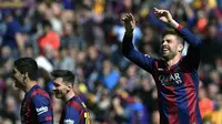 Gerrard Pique selebrasi usai cetak gol (LLUIS GENE / AFP)