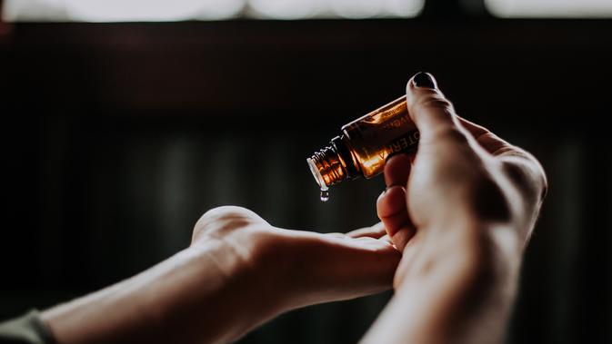 Obat Kulit Kering Bahan dalam Sampo Natural Ini Bisa Mengurangi Ketombe dan 