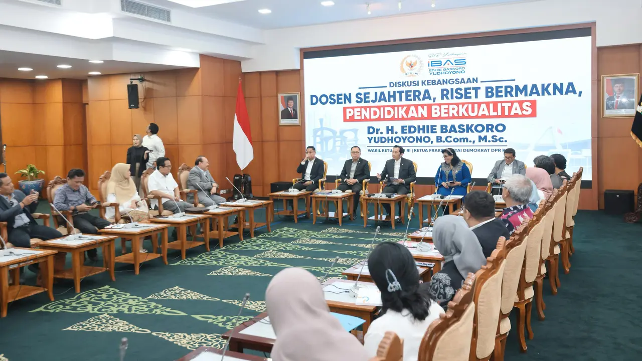 Wakil Ketua MPR RI dari Partai Demokrat Edhie Baskoro Yudhoyono (Ibas) saat diskusi Kebangsaan dengan topik “Dosen Sejahtera, Riset Bermakna, Pendidikan Berkualitas” di Jakarta, Senin (3/3/2025) (Istimewa)