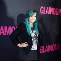 Wajar jika penyanyi yang sempat mengecat rambutnya dengan warna biru ini menginginkan Ed Sheeran menyanyi di hari pernikahannya.  Ed Sheeran memang dikenal sebagai penyanyi yang memiliki lagu-lagu yang manis dan romantis. (Bintang/EPA)