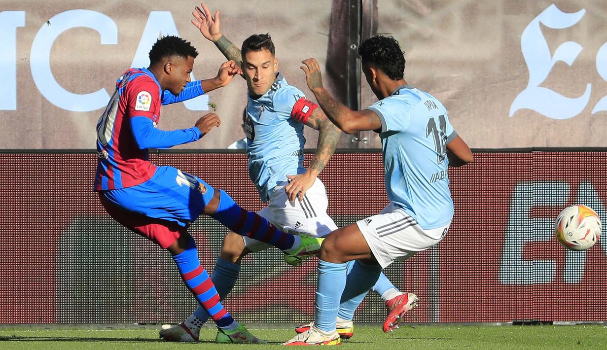 Barcelona langsung membuka keunggulan ketika laga baru berjalan lima menit. Ansu Fati mencatatkan namanya di papan skor setelah memaksimalkan umpan dari Jordi Alba. (AP Photo/Lalo R. Villar)