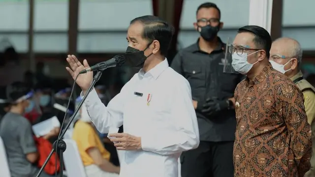 Jokowi Ingin Vaksinasi Massal di Stadion Bekasi Jadi Percontohan Nasional
