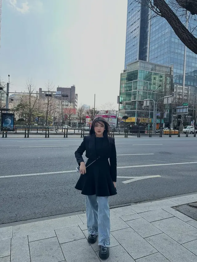 Gaya Tiara Andini Lebaran di Korea Selatan, Definisi Lucky Fans Bakal Bertemu BTS