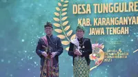 Menteri Desa, PDT dan Transmigrasi, Abdul Halim Iskandar (Gus Halim) menghadiri Malam Puncak Apresiasi Lomba Desa Wisata Nusantara (LDWN) 2023 (kanan) (Istimewa)