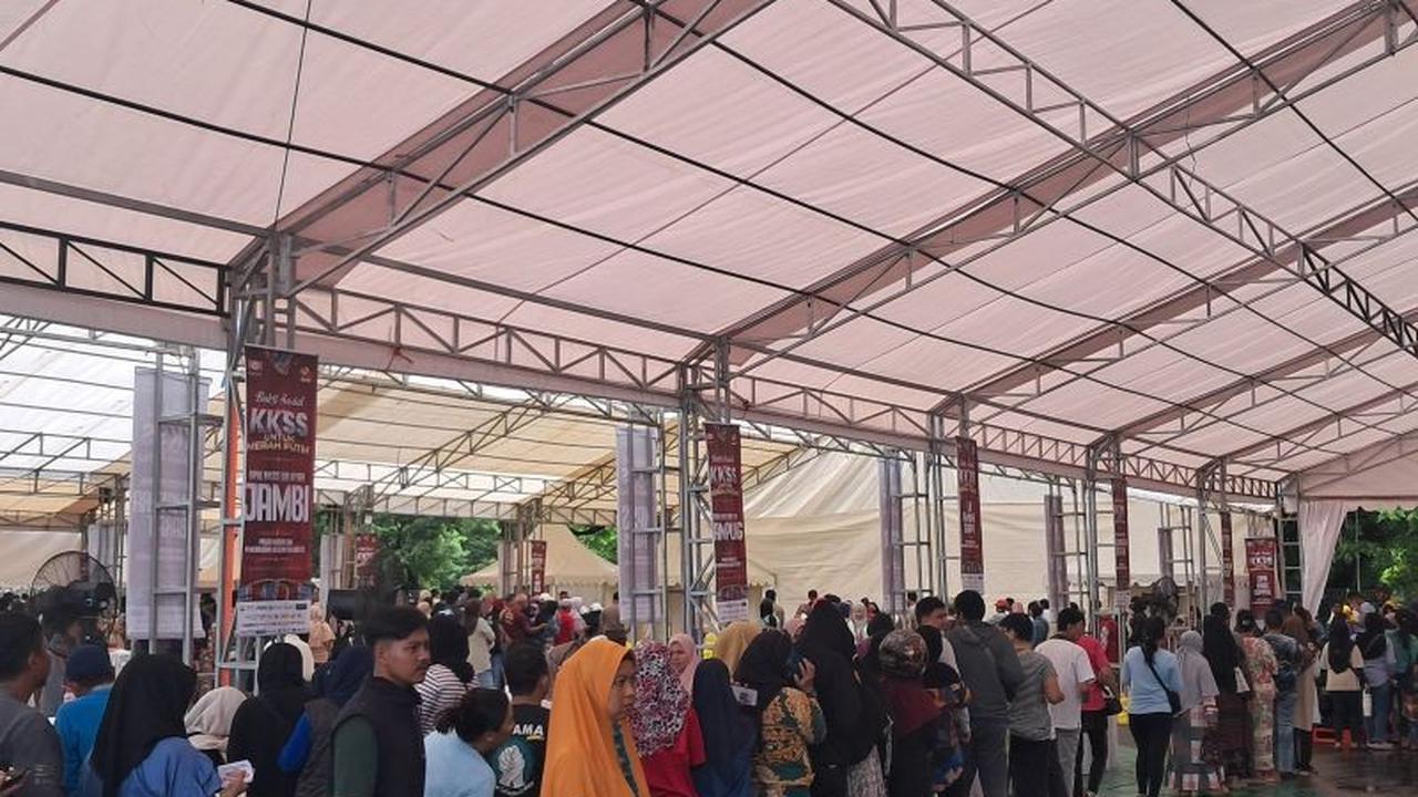 Kerukunan Keluarga Sulsel Gelar Pasar Murah KKSS, Jual 75 Ton Sembako Harga Terjangkau