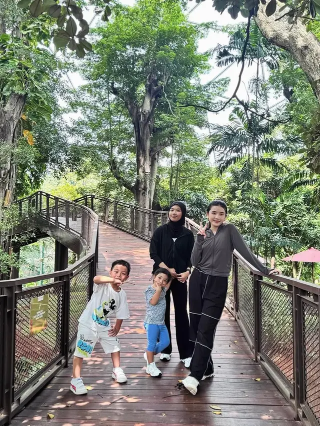 6 Potret Dua Anak Sambung Irish Bella, Putri Haldy Sabri Berparas Menawan
