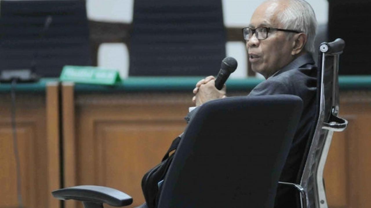 Hakim izinkan OC Kaligis berobat, sidang perdana kembali ditunda