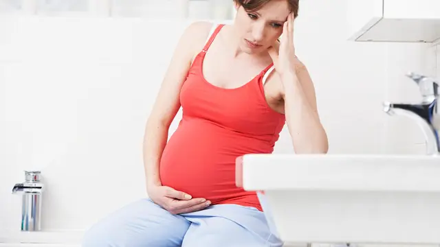 3 Hal yang Dipikirkan Ibu Hamil Saat Morning Sickness (SpeedKingz/shutterstock)