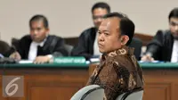 Mantan Sekjen Partai NasDem, Patrice Rio Capella menjalani sidang perdana pembacaan dakwaan di Pengadilan Tipikor, Jakarta (9/11). Rio didakwa menerima gratifikasi Rp 200 juta dari Isteri Gubernur nonaktif Sumatera Utara. (Liputan6.com/Helmi Afandi)