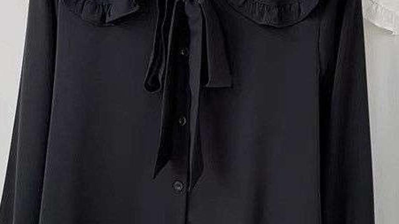 9. Sherly Top Blouse<br>