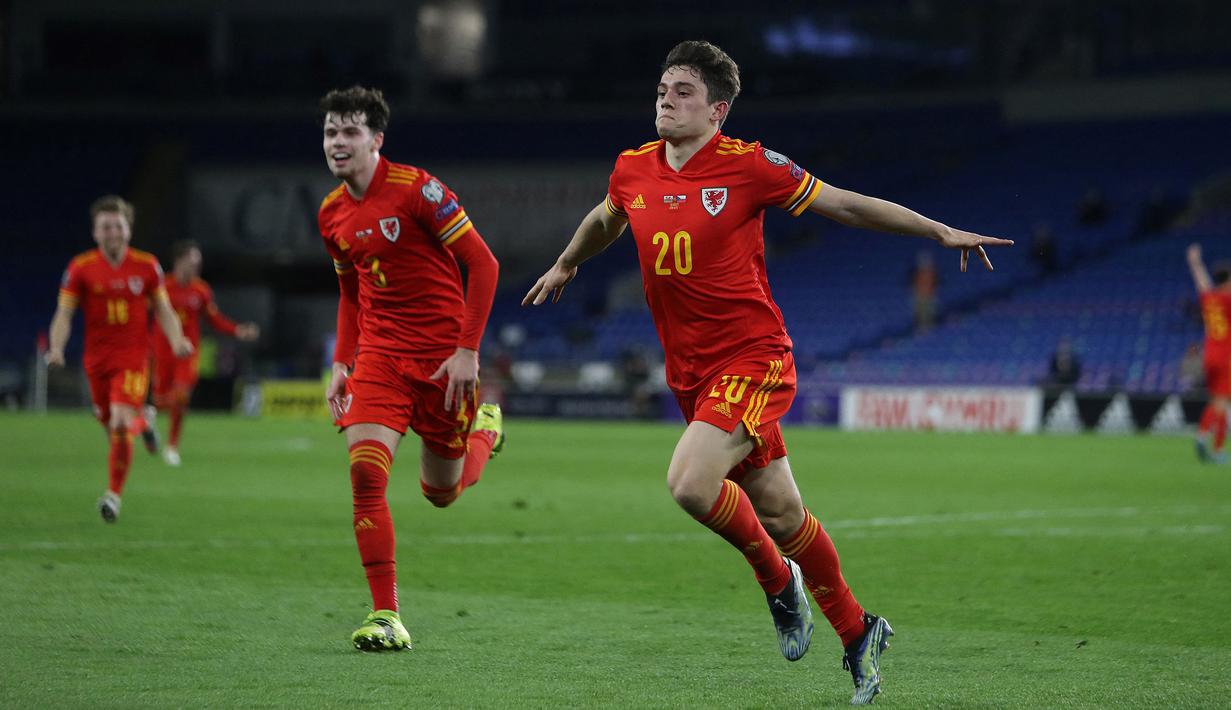 Daniel James. Pemain milik Manchester United berusia 23 tahun ini terkenal dengan kecepatnnya saat beroperasi di sektor sayap. Debutnya di Timnas Wales terjadi pada November 2018 dan hingga kini telah mengumpulkan 20 caps dengan torehan 4 gol. (Foto: AFP/Geoff Caddick)