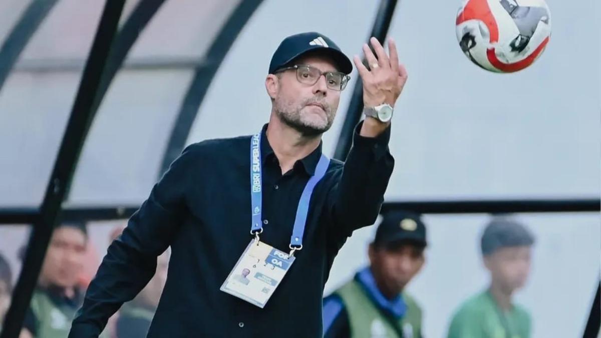 Tomas Trucha Yakin Semua Tim di BRI Super League 2025/2026 Kini Tak Bisa Remehkan PSM: Harus Cari Strategi Baru nih