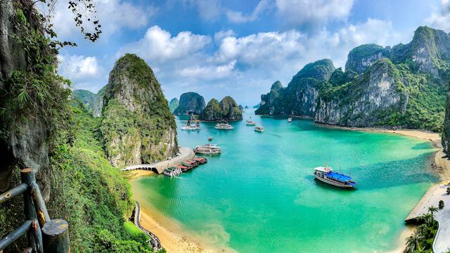 Hạ Long Bay, Vietnam