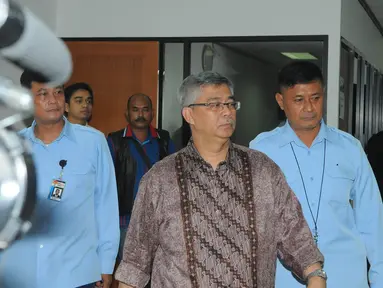 [FOTO] Wajah Lemas Akil Saat Ditolak Eksepsinya 