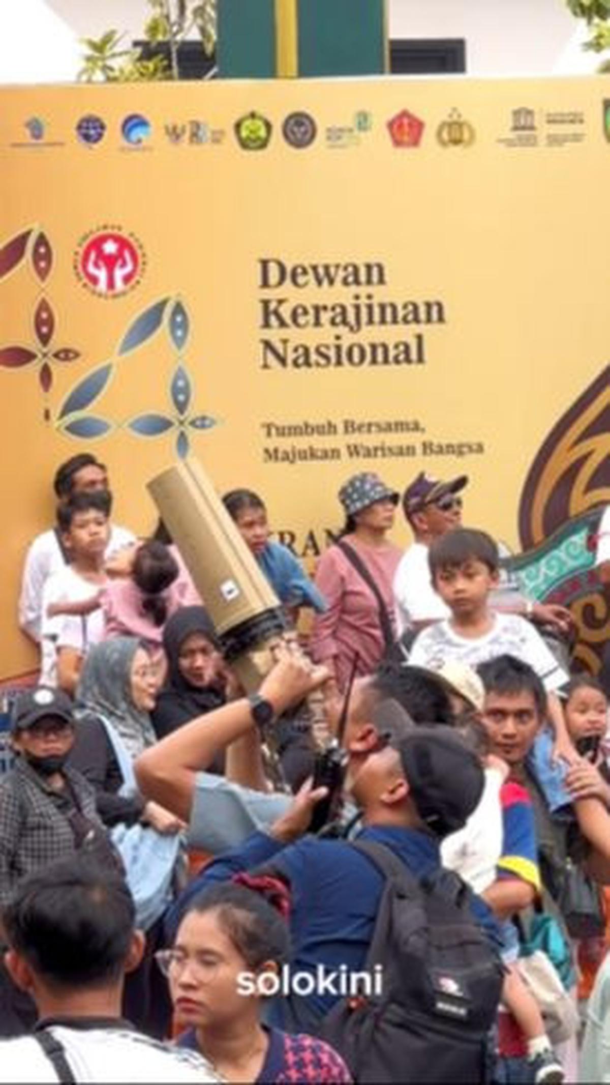 Mengingat dalam acara tersebut terdapat Ibu Negara dan sterilisasi area sudah menjadi protokol pengamanan. <br>