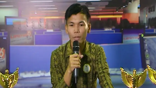Anjas Pengunjung Peserta Presenter di Indonesia Broadcaster Expo 2013.