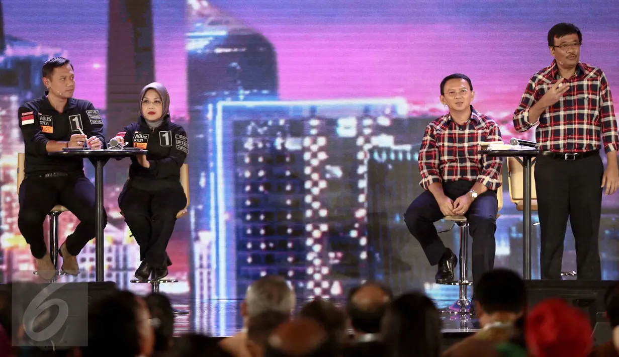Djarot Saiful Hidayat memberikan penjelasan saat Debat Cagub DKI Jakarta putaran ketiga di Auditorium Birawa, Jakarta, Jumat (10/2). Debat ke-3 ini mengangkat tema masalah kependudukan dan peningkatan kualitas hidup masyarakat.(Liputan6.com/Faizal Fanani)