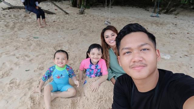 6 Momen Ashanty dan Keluarga Liburan di Malang, Seru