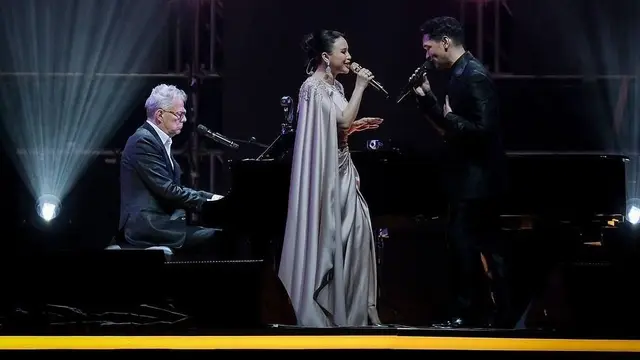 Potret Afgan Jadi Salah Satu Pengisi di Konser David Foster, Tampil Memukau